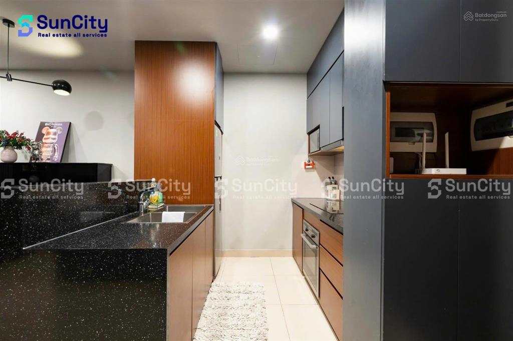 Bán cc the tresor, 7,5 tỷ, 65m2, q4, hcm giá tốt, tầng cao view sông bến vân đồn, nhà đẹp sẵn hđt