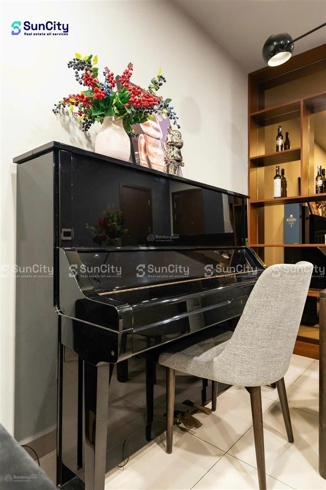 Bán cc the tresor, 7,5 tỷ, 65m2, q4, hcm giá tốt, tầng cao view sông bến vân đồn, nhà đẹp sẵn hđt