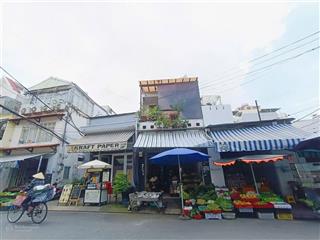 Chính chủ gửi bán nhà mặt tiền kinh doanh đỗ thừa luông ngay chợ, vị trí sầm uất, giá bán 8,9 tỷ