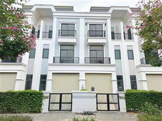 Chính chủ thu hồi vốn bán lỗ căn nhà phố view công viên trong kđt solar city