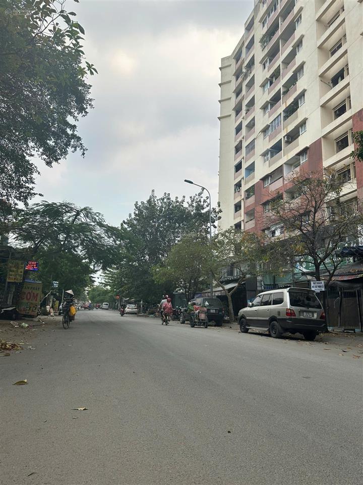 Bán nhà 2 tầng đường số 45 sát bờ kênh tham lương dt 5,3 dài 20m gía chỉ 12 tỷ tl