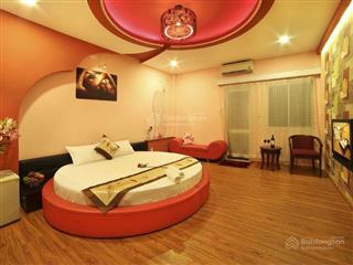 Giá rẻ bán nhanh khách sạn ngay phan xích long phú nhuận dt 10.5x19, 5 tầng, 42 phòng 57 tỷ