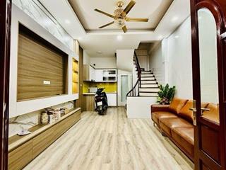 Bồ đề nhà đẹp 5 tầng full nội thất mặt tiền 3,9m giá chỉ 8,7 tỷ