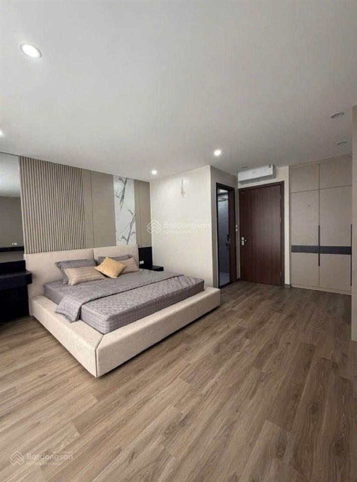 Nhà đẹp thang máy 42m2 nguyễn lam ô tô vào full nội thất 13,9 tỷ