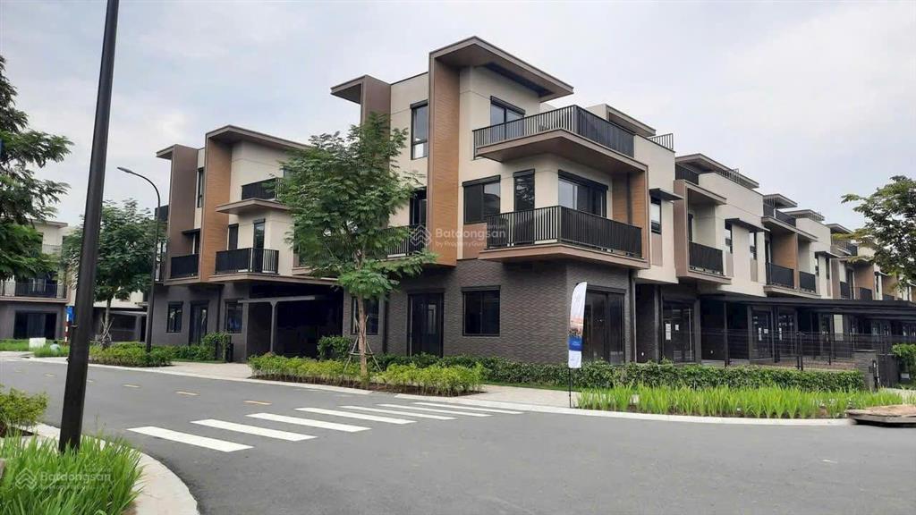 Nhà phố vườn giá ưu đãichiết khấu cao pháp lý minh bạch chỉ có tại izumi city!