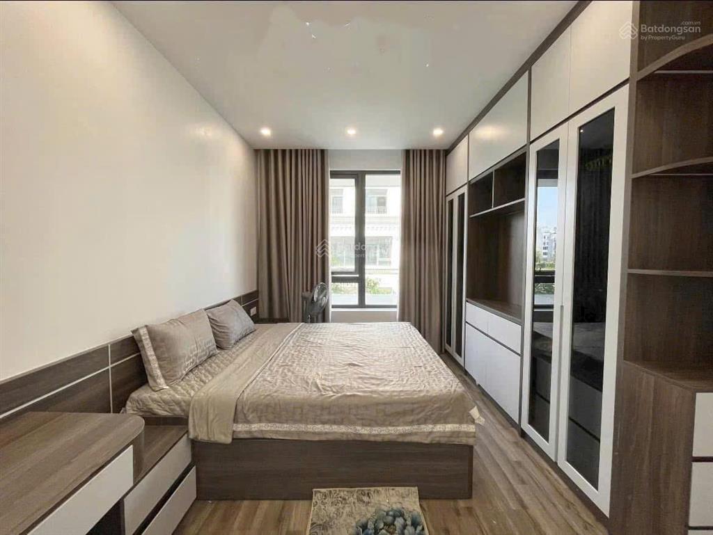 Cho thuê căn hộ 2 ngủ  80m² tại vinhomes marina