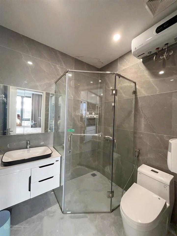 Cho thuê căn hộ 2 ngủ  80m² tại vinhomes marina