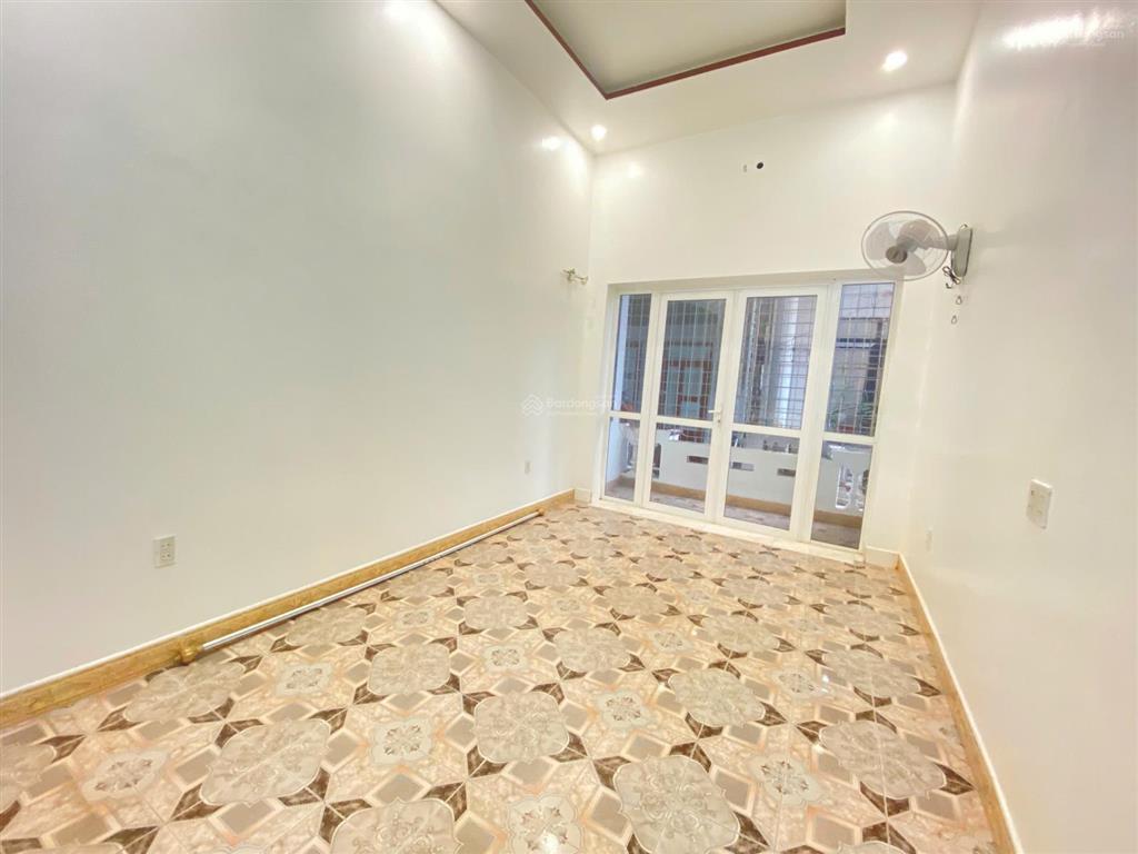 Cho thuê nguyên căn nhà mê linh  mới sửa đẹp