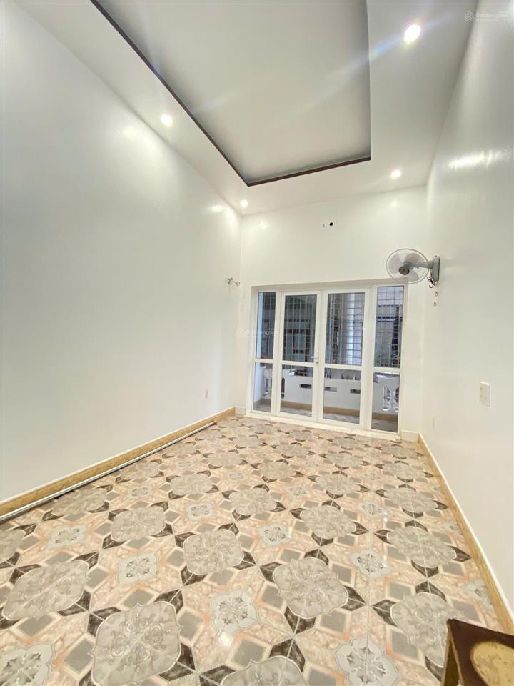 Cho thuê nguyên căn nhà mê linh  mới sửa đẹp