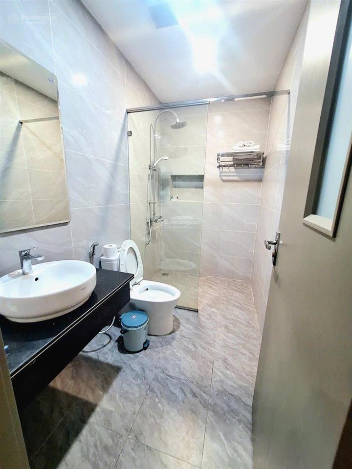 Cho thuê căn hộ 2 ngủ  vinhomes marina