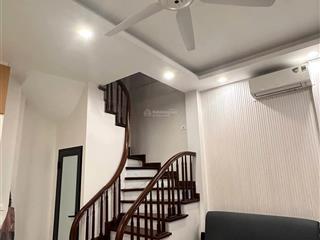 Cho thuê nhà nguyên căn số 26i ngõ 209 đội cấn, ngọc hà, hà nội