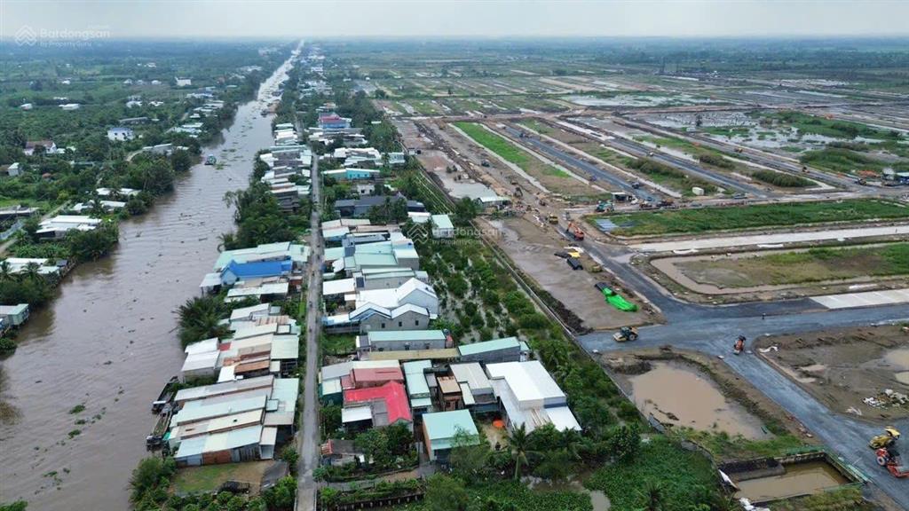 Đất nền kdc mai bá hương diện tích 90m2, shr, giá 2ty3, mặt tiền võ văn kiệt nối dài