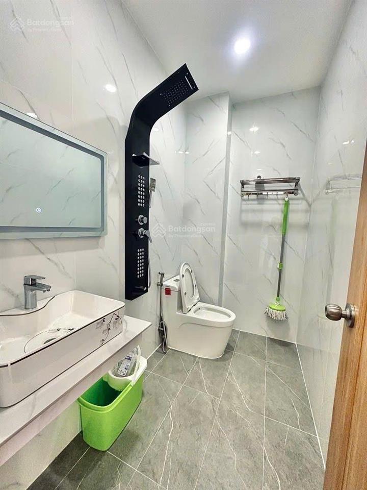 Nhà 5 tầng full nội thất đường bùi văn ngữ, phường ht, q12, dt 104m2 (4mx26m) hẻm ô tô giá 8,5tỷ