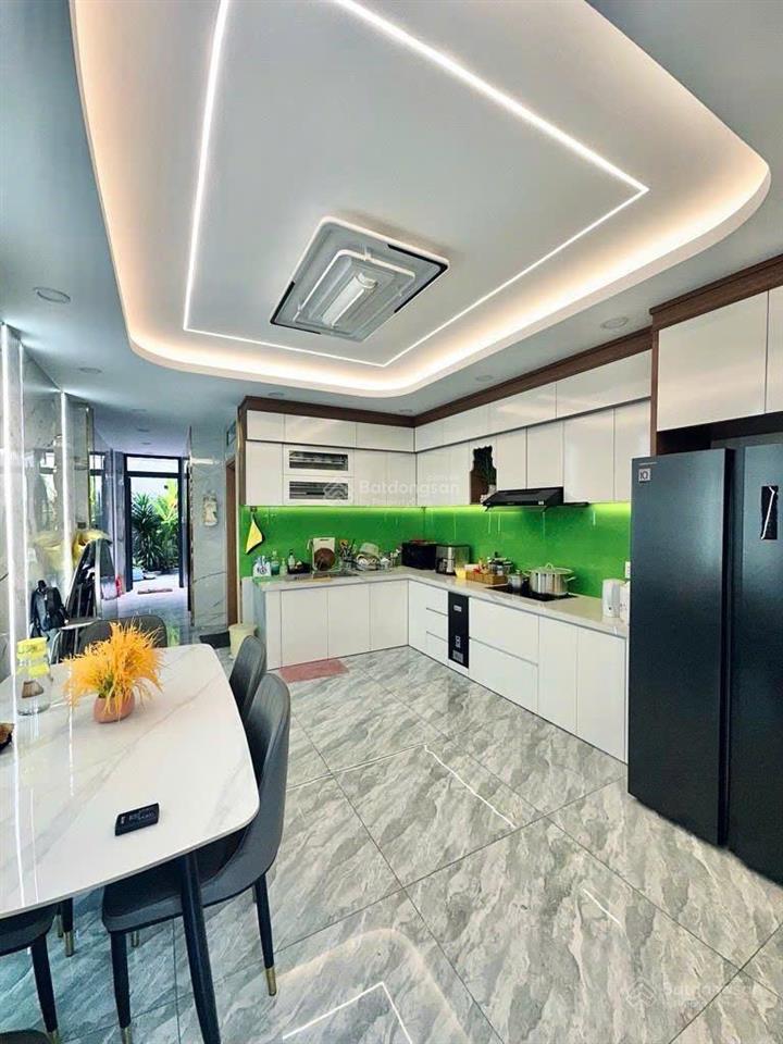 Nhà 5 tầng full nội thất đường bùi văn ngữ, phường ht, q12, dt 104m2 (4mx26m) hẻm ô tô giá 8,5tỷ