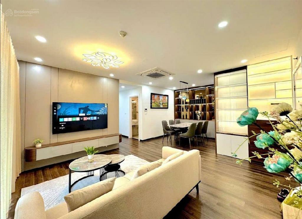 Bán căn chung cư ngoại giao đoàn  bắc từ liêm. căn góc, giá 8 tỷ