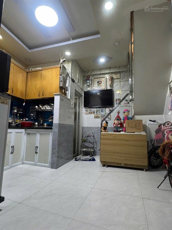 Bán nhà lẻ hẻm đường 19 tân quy, q7 dt 3.5x5m xd 1 trệt 2 lầu tk 2pn3wc giá 1tỷ368tr,  0965 004 ***