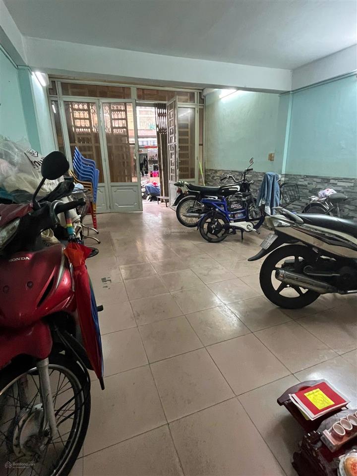 Thái phiên q11  hẻm thông 3/2  nhà 3tầng  3.8x12  gần mặt tiền