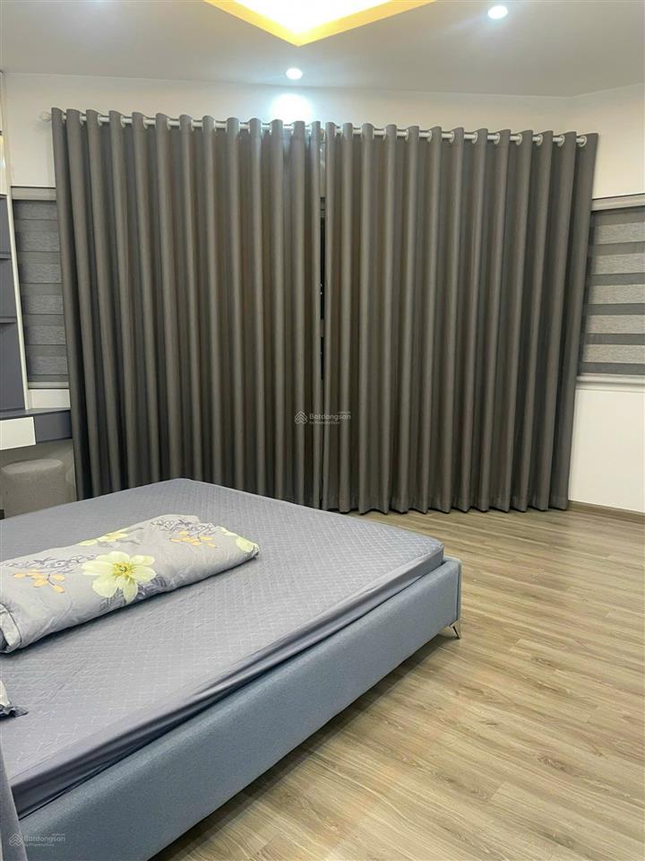 (ban công đông nam view hồ tây) bán cc 3pn, 2wc, 136m2, giá rẻ nhất khu vực tại học viện quốc phòng