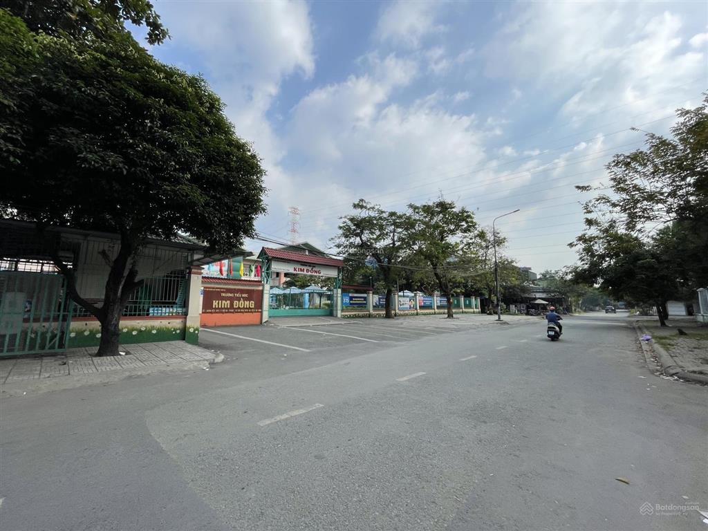 Cho thuê biệt thự mt lô f đường lê thị riêng 7x20m, 3 lầu + hầm, giá 30 triệu/tháng
