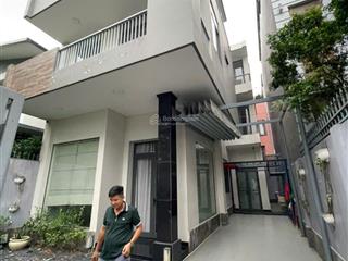 Cho thuê biệt thự mt đ. số 5 khu tên lửa 8x20m 3.5 tấm 39 triệu/tháng. đối diện công viên