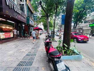 Bán nhà mới đẹp phố lò đúc 11 tỷ, thang máy, ở sướng.