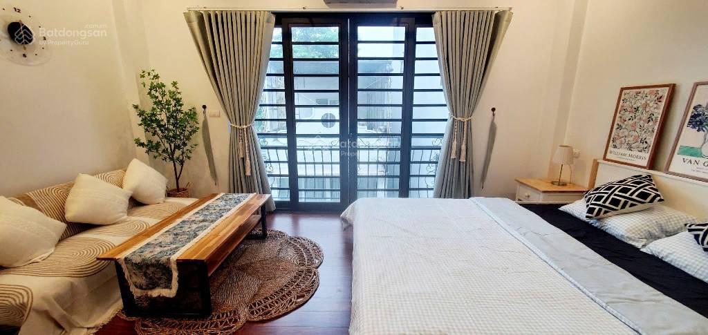 Nhà đẹp, ngõ ô tô đỗ cửa, 5 tầng, chỉ nhỉnh 9 tỷ.