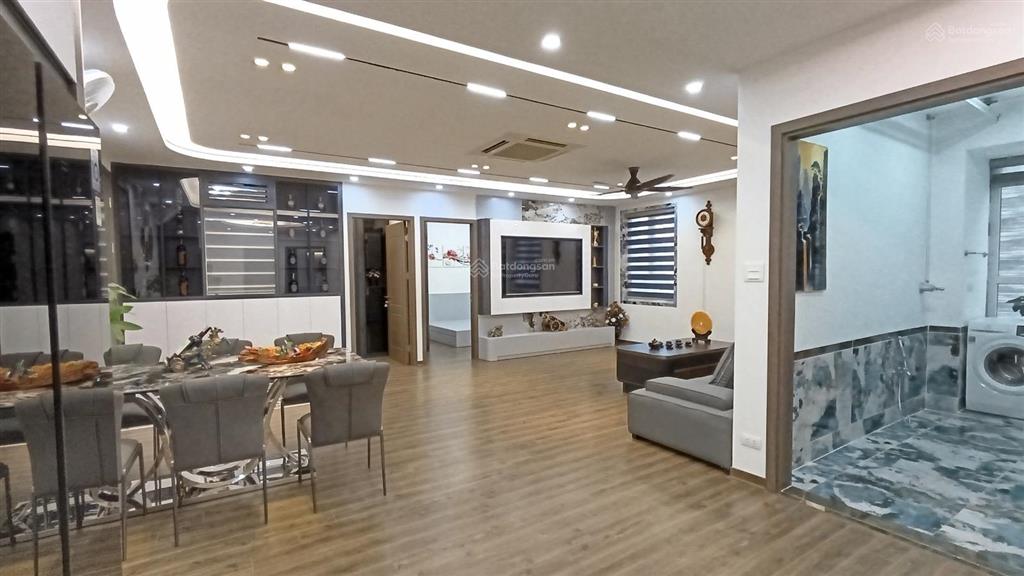 Chính chủ bán căn hộ mhdi số 60 hoàng quốc việt căn góc 120m2 full nội thất cao cấp chỉ 12 tỷ