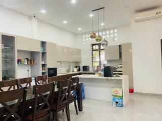 Hàng ngộp! bán gấp biệt thự nguyễn bỉnh khiêm, q1  12m x 16m, 4 tầng. hdt 100tr giá 36 tỷ còn tl