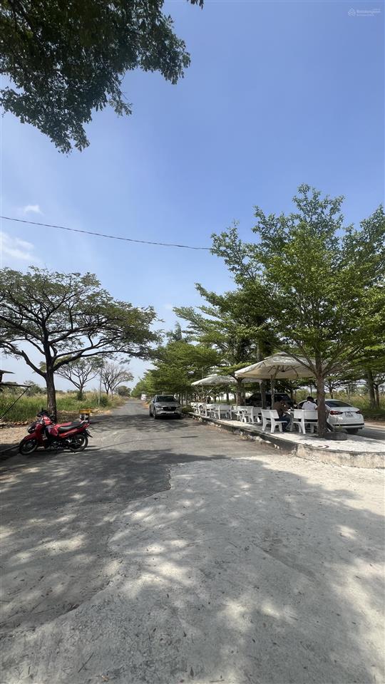 Daresco  bán nhanh 1 lô duy nhất 100m2 trục 36m giá chỉ 1,85 tỷ do chủ ngợp bank. rẻ nhất tt