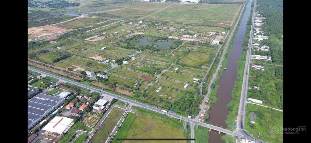 Nóng. 3 lô liền kề daresco mặt tiền đường n1tl8, kế tttm có 1  0  2, tổng dt 3 lô 420m2 giá tốt