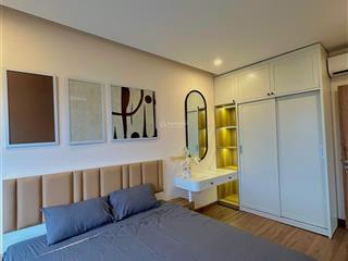 Cần bán căn chung cư oasis 3 pn 2vs full đồ, đã có sổ.  0932 560 ***