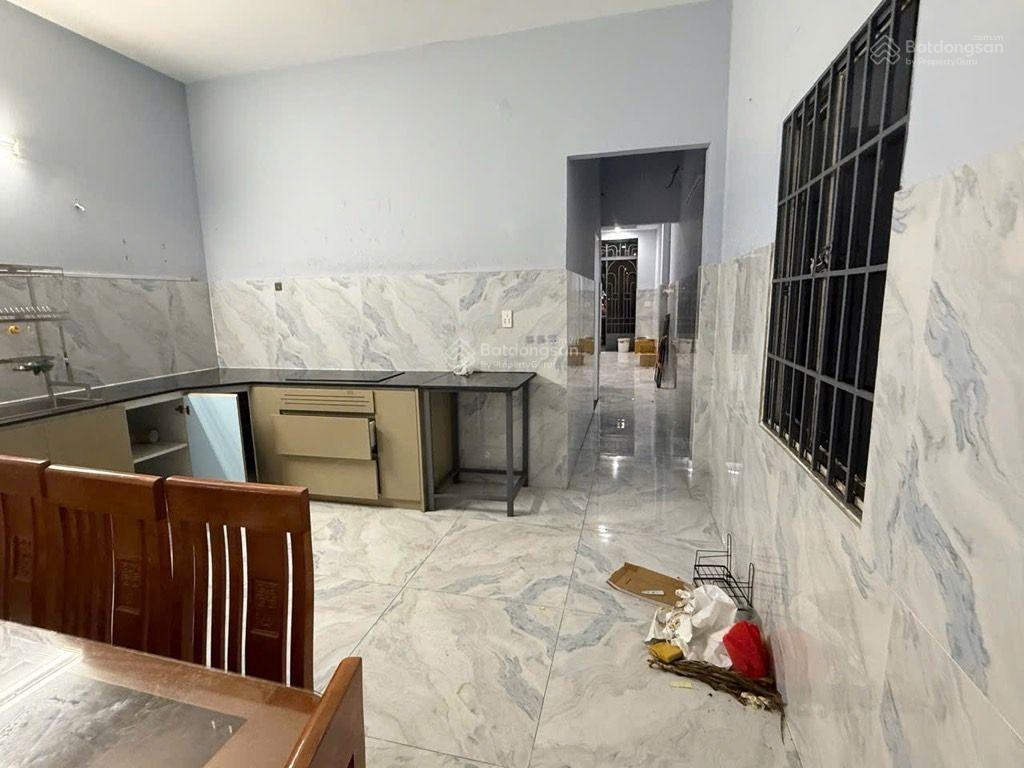 Nhà kdc 75m2 (4.3 x17m), shr, hxh chỉ 4.698tỷ (cạnh tranh) ..hot..