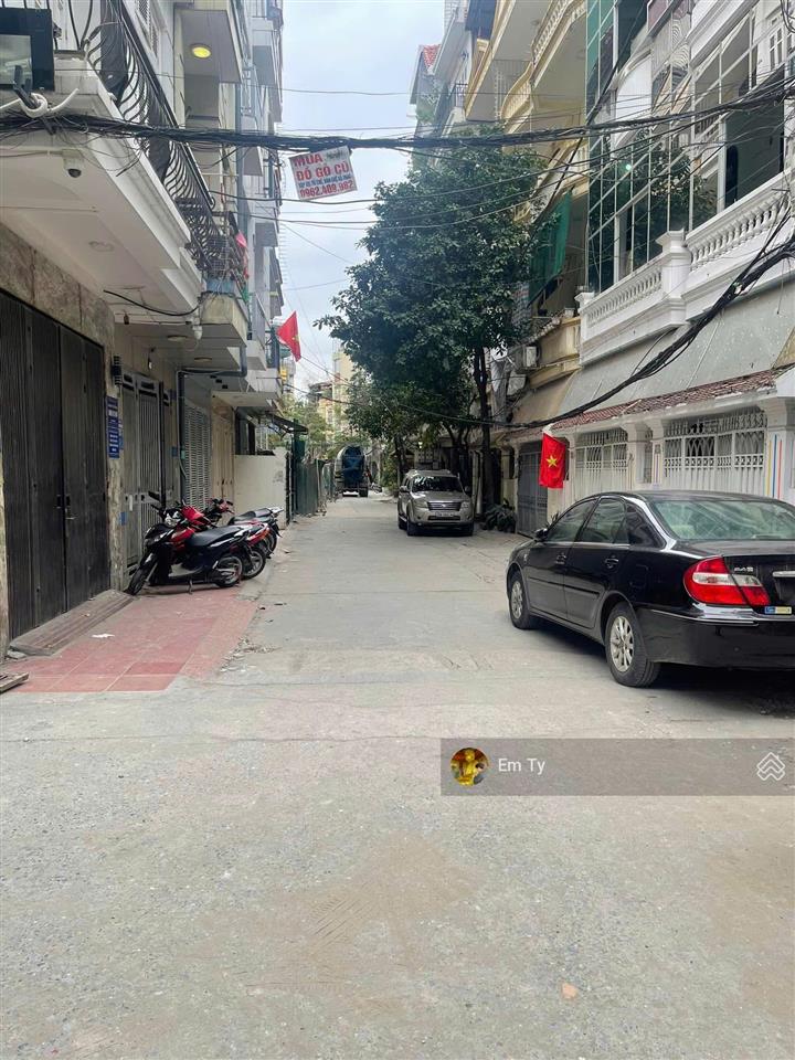 Bán đất tặng nhà đa sỹ chính chủ, phân lô bàn cờ, ô tô chạy vòng quanh sổ đẹp phong thuỷ tốt, 77m2