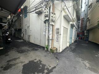 39,1m2 đất sẵn nhà cấp 4 tại ngõ 61 vạn phúc, đường phân lô , 2 thoáng, chủ thiện chí bán