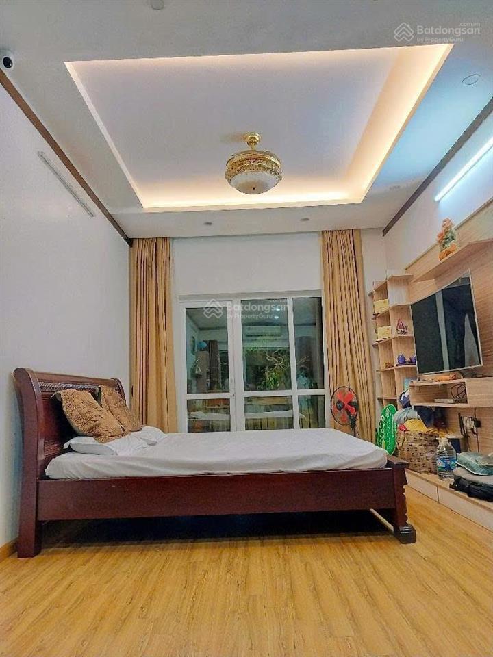 Bán nhà mặt phố đi bộ trịnh công sơn  lô góc 2 thoáng  vỉa hè rộng kinh doanh đỉnh  view hồ tây