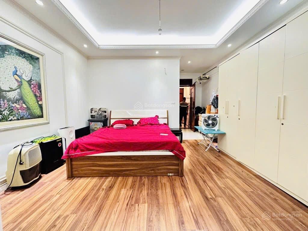Bán nhà mặt phố đi bộ trịnh công sơn  lô góc 2 thoáng  vỉa hè rộng kinh doanh đỉnh  view hồ tây