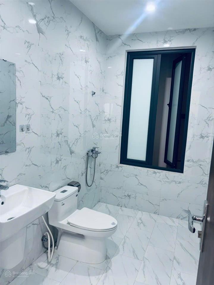 Cho thuê sh mặt đường phù hợp làm văn phòng, trường học, trụ sở công ty. hỗ trợ miễn phí