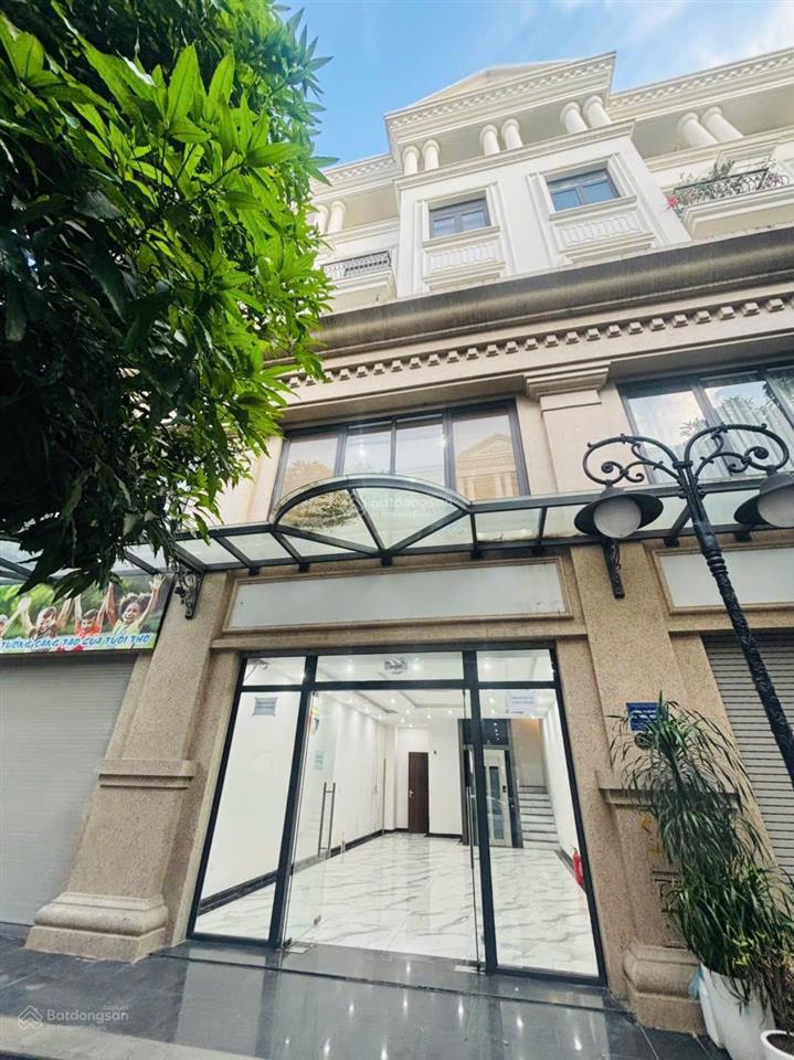 Cho thuê sh mặt đường phù hợp làm văn phòng, trường học, trụ sở công ty. hỗ trợ miễn phí