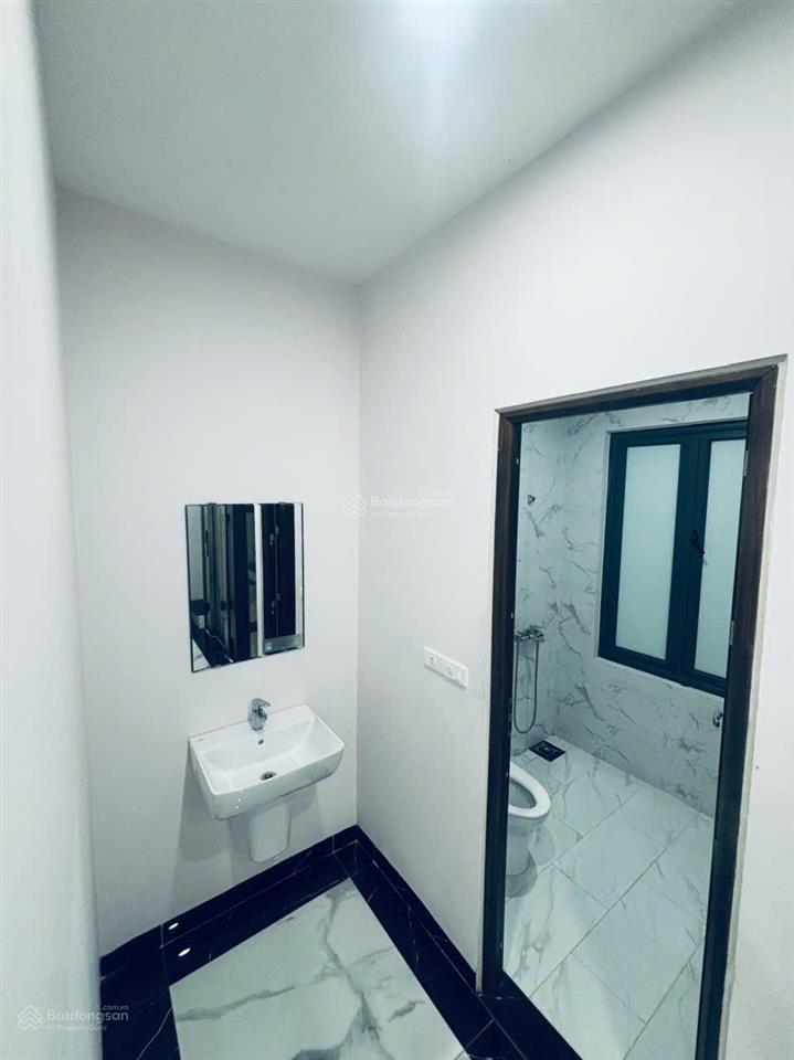 Cho thuê sh mặt đường phù hợp làm văn phòng, trường học, trụ sở công ty. hỗ trợ miễn phí