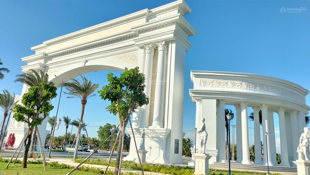 Nền đất 112m2 ngay thị trấn thủ thừa long an đối diện trung tâm hành chính ngang 7m tiện ở và kd