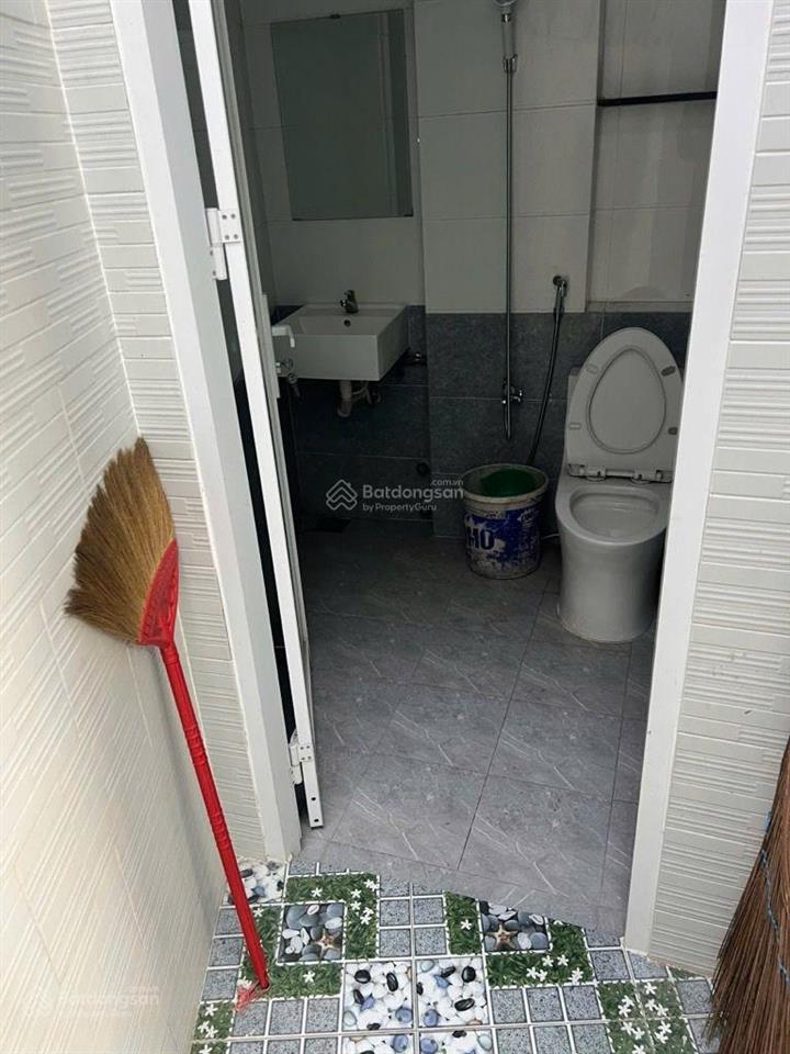 Ngã tư thủ đức  khu vip  hẻm ô tô  nhà đẹp 2 tầng, 45m2  5,8 tỷ