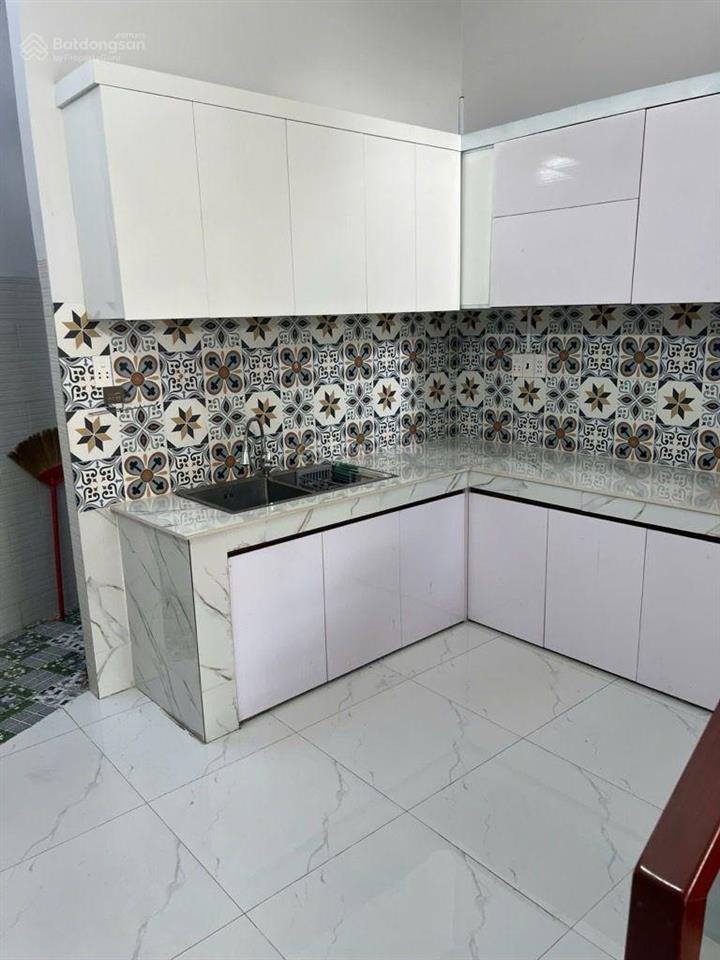 Ngã tư thủ đức  khu vip  hẻm ô tô  nhà đẹp 2 tầng, 45m2  5,8 tỷ