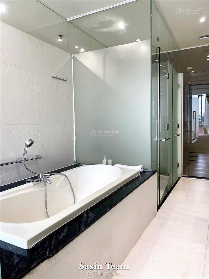 Căn hộ 1 phòng ngủ full nội thất cao cấp 100%, cửa sổ lớn nguyễn đình chiểu, gần hồ con rùa