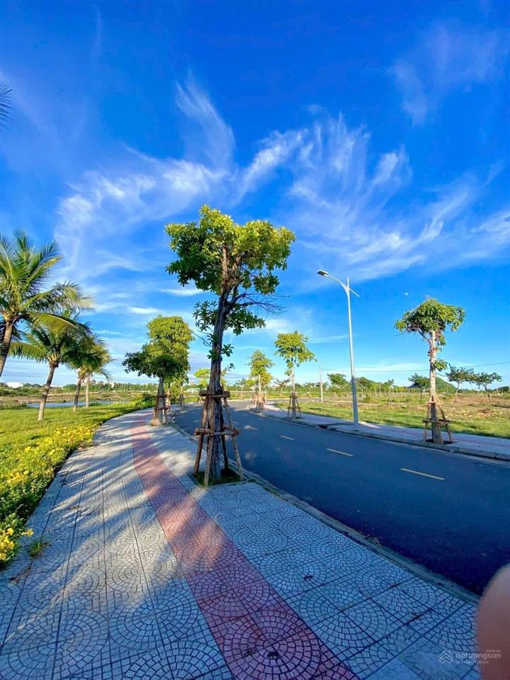 Lô góc đường 10m5 siêu hiếm khu nam hoà xuân (8x20m) 160m2 giá gốc cđt