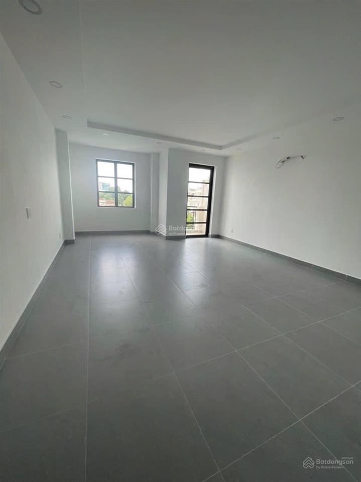 Nguyên căn mặt tiền nguyễn văn lượng khu cityland park hills gò vấp5 tầngthang máymáy lạnh