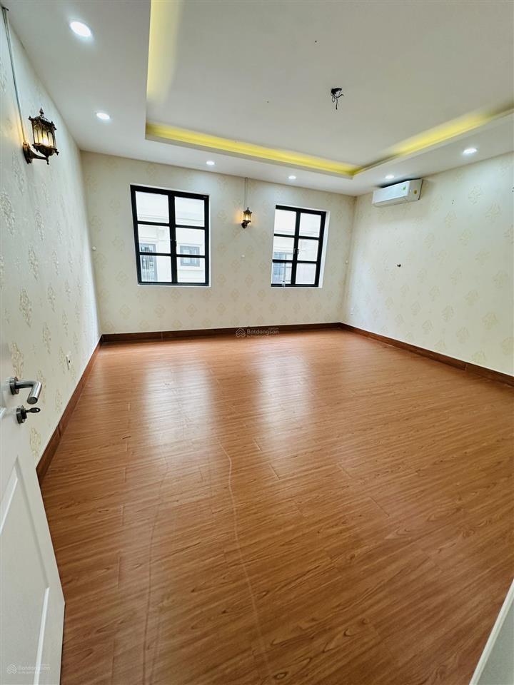 Nguyên căn nhà phố cityland park hills p.10 gò vấp, 5*20m, 1 hầm 4 lầu, full máy lạnh, giá 42 triệu