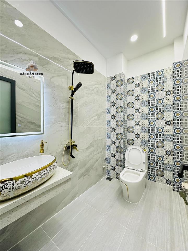 2 tỷ 250  cô ba long an cần bán gấp nhà hồ biểu chánh phú nhuận dt 50m2, pháp lý chuẩn chỉnh