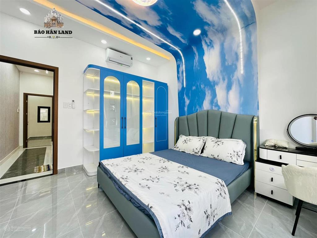 2 tỷ 250  cô ba long an cần bán gấp nhà hồ biểu chánh phú nhuận dt 50m2, pháp lý chuẩn chỉnh