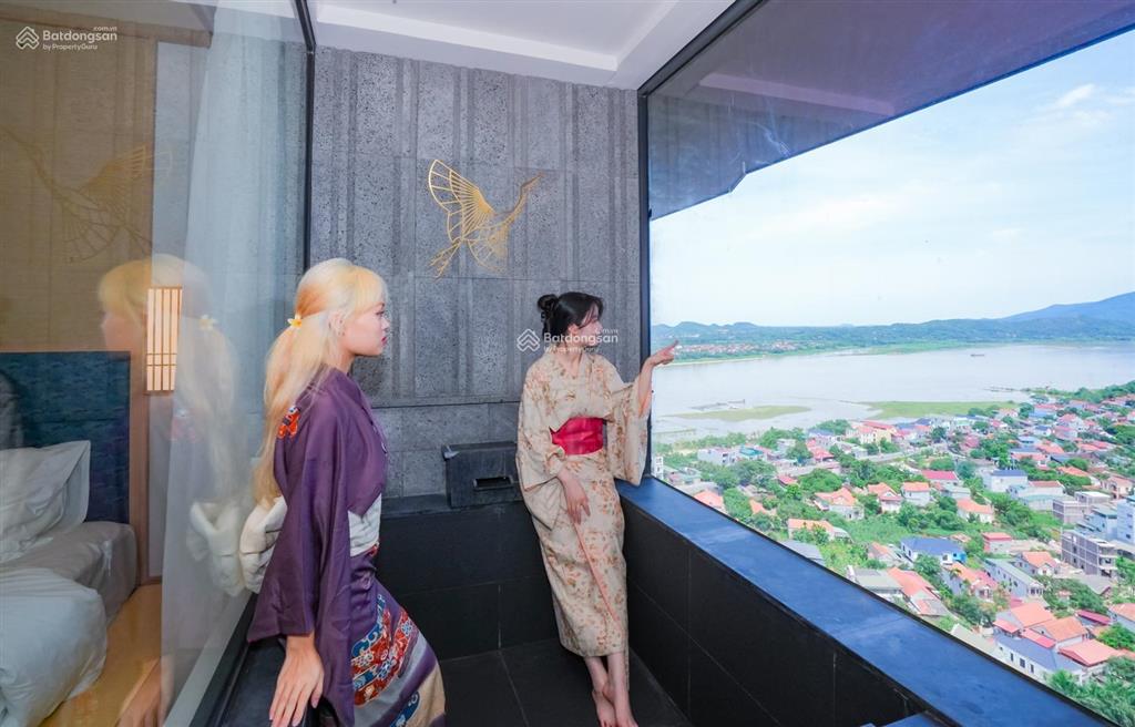 Bán lại căn condotel tầng 12 tòa q wyndham thanh thủy  1,85 tỷ