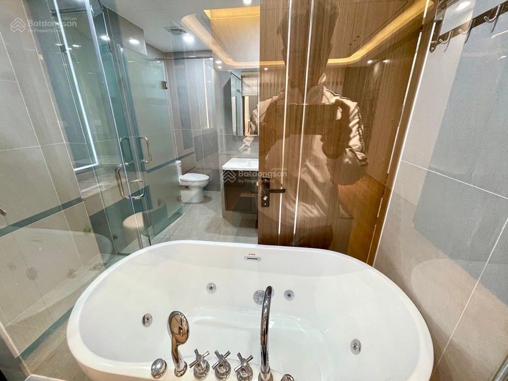 Bán nhà đẹp tđc ngọc thuỵ, phân lô vỉa hè ô tô tránh 52m2 7 tầng thang máy giá 25,8 tỷ, sổ đỏ sẵn